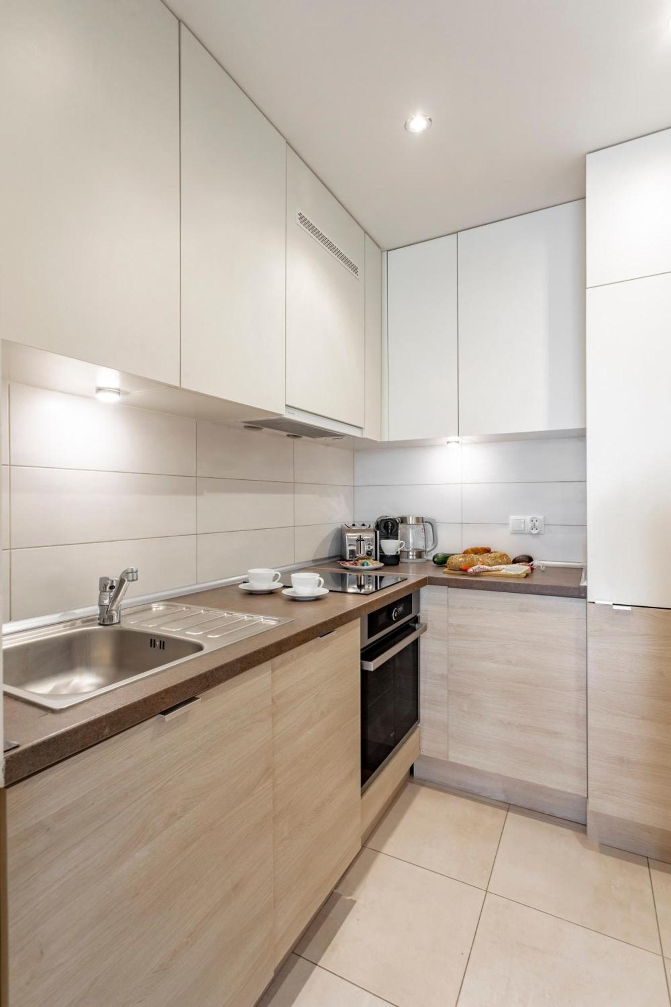 Hala Mirowska Apartments Warszawa Rum bild